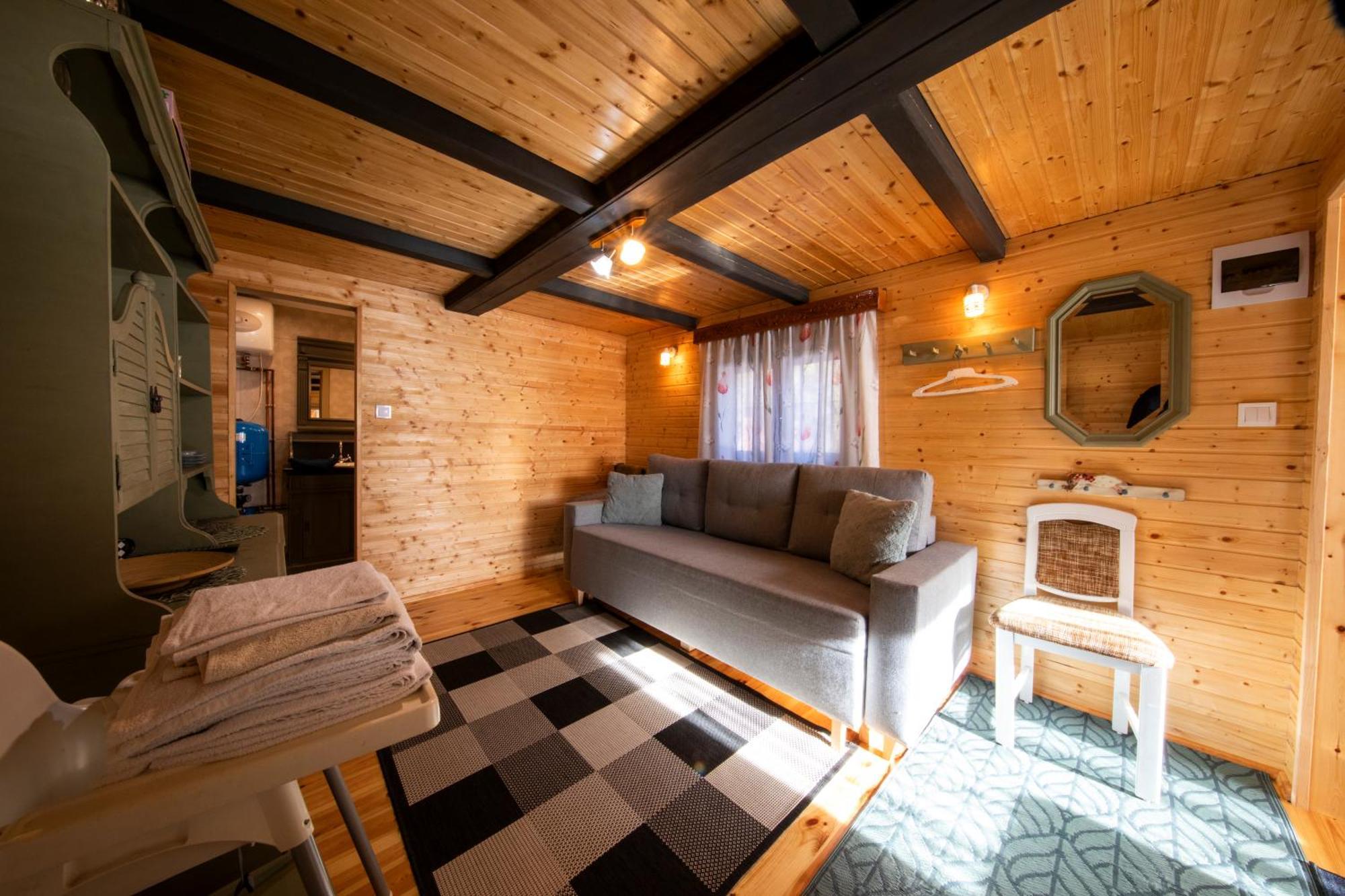 Cabana Adrienne Izvoru Mureşului Extérieur photo